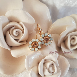 Oorbellen Vintage Swarovski Flower White Opal & Light Peach