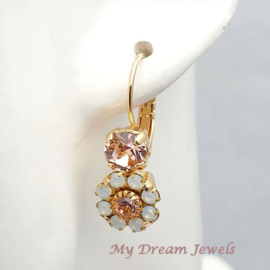 Oorhanger Light Peach met Vintage Swarovski Flower Light Peach en White Opal