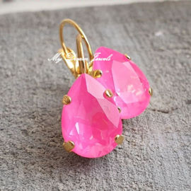 Oorbellen Belle met Swarovski Druppel "Crystal Electric Pink "