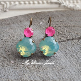 Oorbellen Square met Swarovski Neon Pink & Pacific Opal