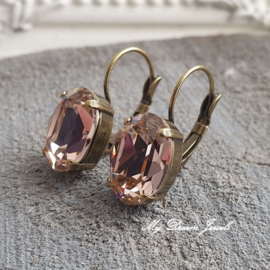 Oorbellen Ovaal met Swarovski crystal Vintage Rose