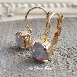 Oorbellen Alison met Swarovski "White Opal Vitrail Light"