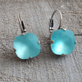 Oorbellen Square met Swarovski Light Turquoise Frosted