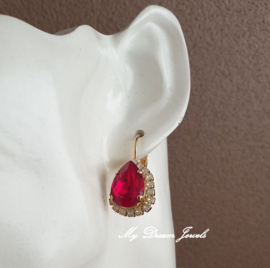 Oorbellen Druppel met Swarovski White Opal & Siam Red