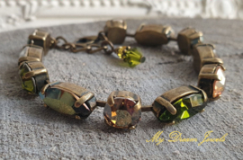 Armband  Amy " Fall Iridescent Olivine" met Swarovski Crystal