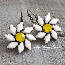Oorbellen Daisy Flower met Swarovski Crystal White/Yellow