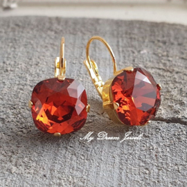 Oorbellen Square met Swarovski " Indian Red"