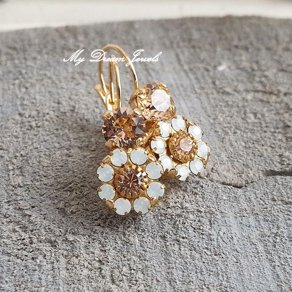Oorhanger Light Peach met Vintage Swarovski Flower Light Peach en White Opal