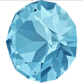 Swarovski 1088 Xirius puntsteen Aquamarine 8,2mm ( SS39 )