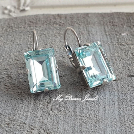 Oorbellen met een Swarovski rechthoek  "Light Azore"