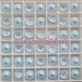 Swarovski 1088 Xirius puntsteen Crystal Powder Blue 8,2mm ( SS39 )