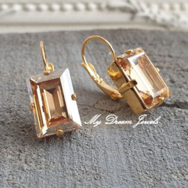 Oorbellen met een Swarovski rechthoek  "Crystal Golden Shadow"