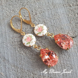 Romantische Roos oorbellen met Swarovski druppel Rose Peach