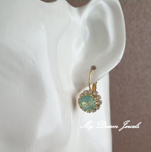 Oorbellen met Swarovski Crystal White Opal & Chrysolite Opal