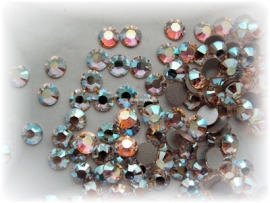 Swarovski platte steen Silk AB SS34 per 4 stuks