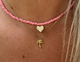 Short beaded necklace with heart - Light pink