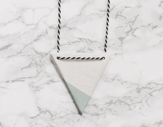 Necklace Triangle mint