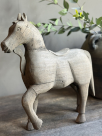 Houten Paard M  -Aura Peeperkorn-
