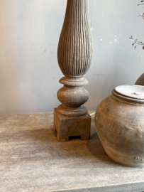 Alte Holzbalusterlampe -Aura Peeperkorn-