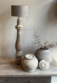 Alte Holzbalusterlampe -Aura Peeperkorn-