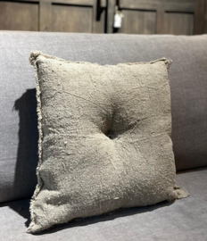 Shabby Linnen Kussen met knoop 50x50 cm