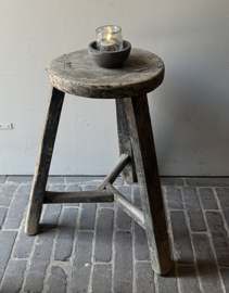 Alter Holzhocker