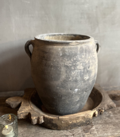 Terracotta Pot -Aura Peeperkorn-