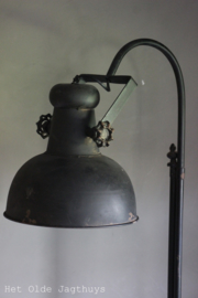 Stehlampe Old Black