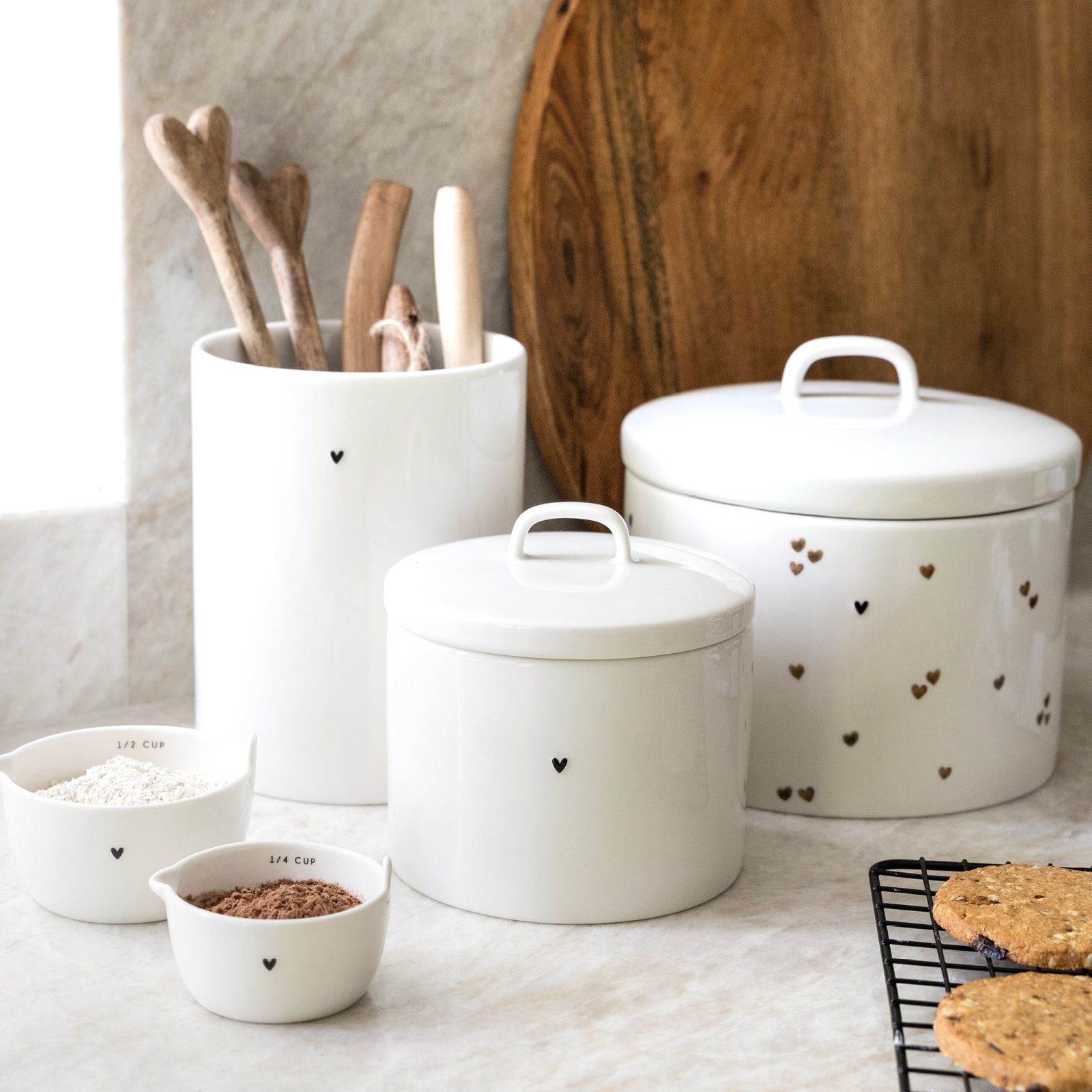 Opbergpot Wit met Bruine Hartjes -Bastion Collection-