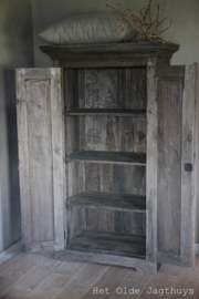 Kast Oud Hout 2-deurs ''Vintage''