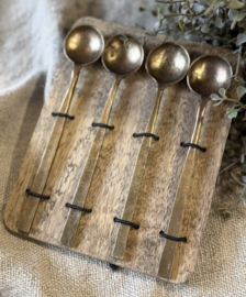 Lepelset Oud Messing Large (set van 4) -Aura Peeperkorn-