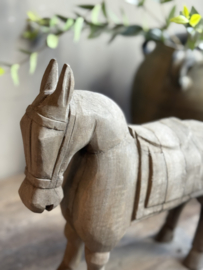 Houten Paard M  -Aura Peeperkorn-