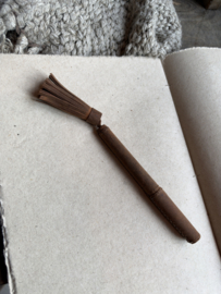 Lederen Pen met Kwastje -Hoffz-