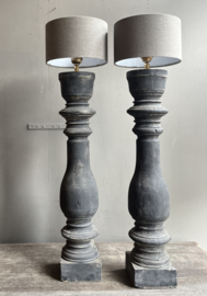 Houten Balusterlamp Grijs -Aura Peeperkorn-