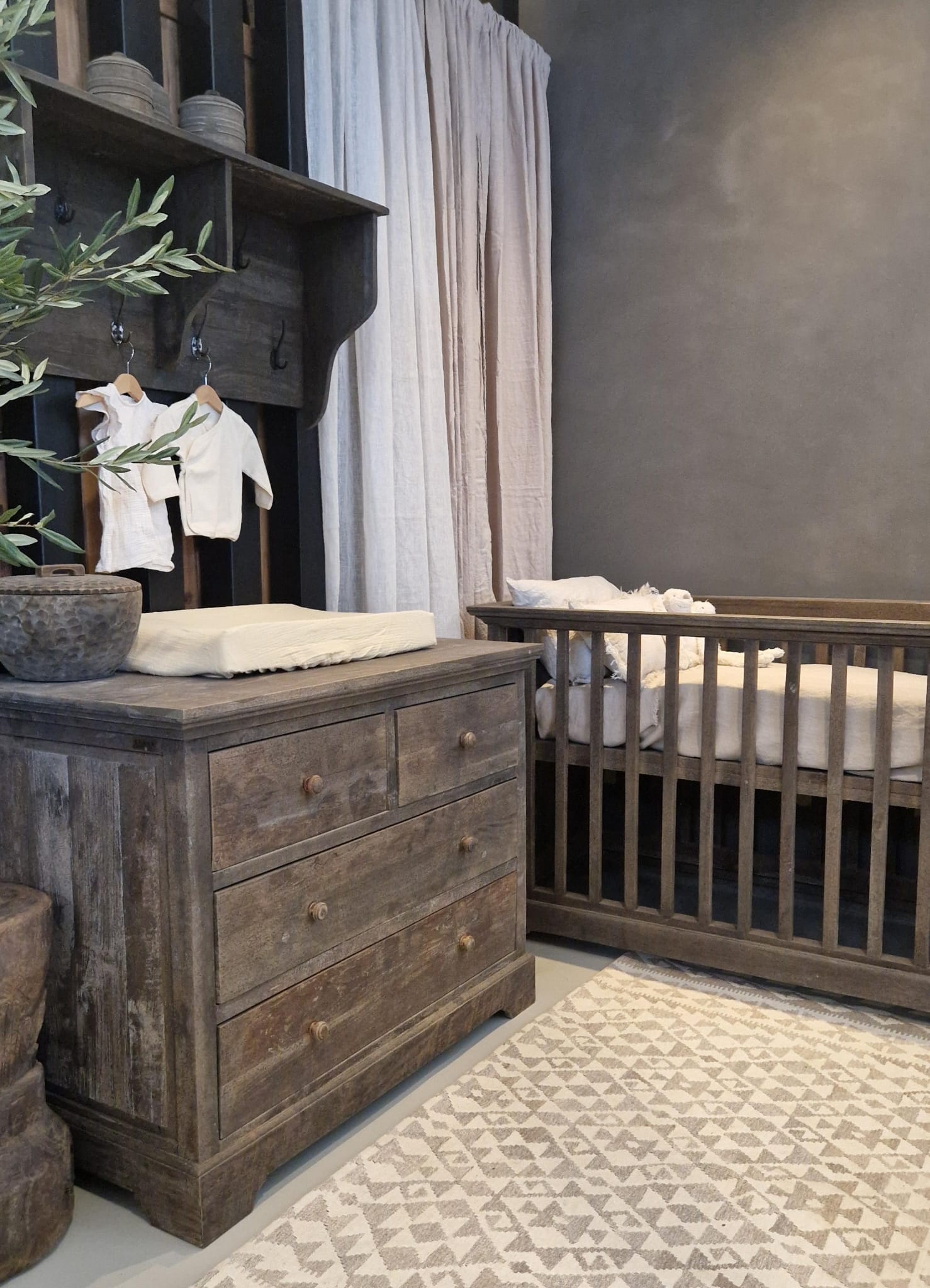 Houten Commode met lades -Luksa Home Collection-