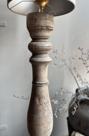 Houten Balusterlamp  -Aura Peeperkorn-