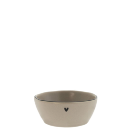 Schaaltje met zwart Hartje -Bastion Collections-