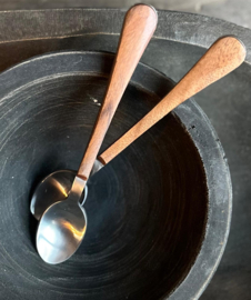 Lepeltje met houten handvat