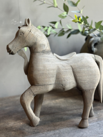 Holzpferd M -Aura Peeperkorn-
