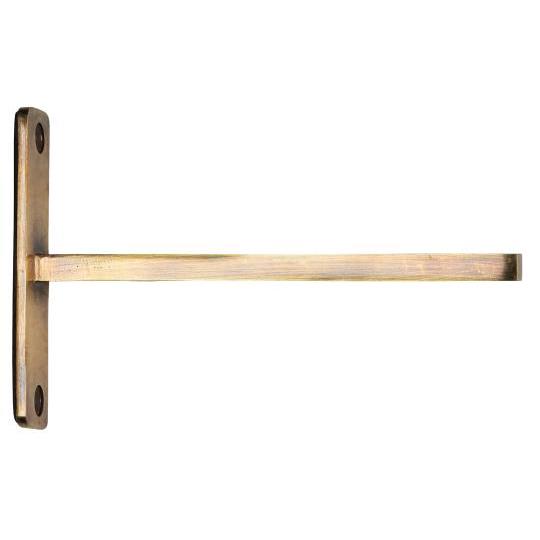 Metalen steun voor wandplank