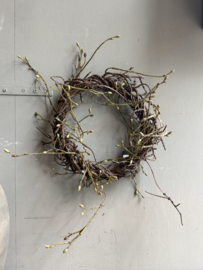 Zijde Krans met groene knopjes 25 cm