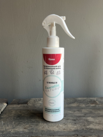 Reinigingsspray by Essentia ''Roos'' 250 ml