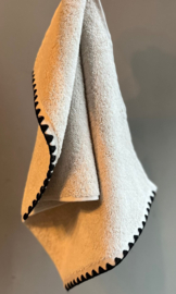 Gastendoekje Issey Creme 30x50 cm