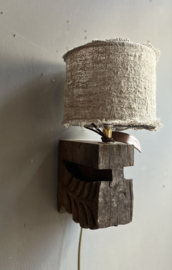 Wandleuchte aus Holz -Aura Peeperkorn-