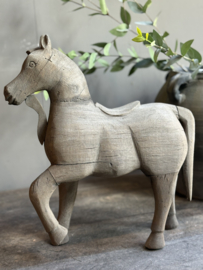 Houten Paard M  -Aura Peeperkorn-