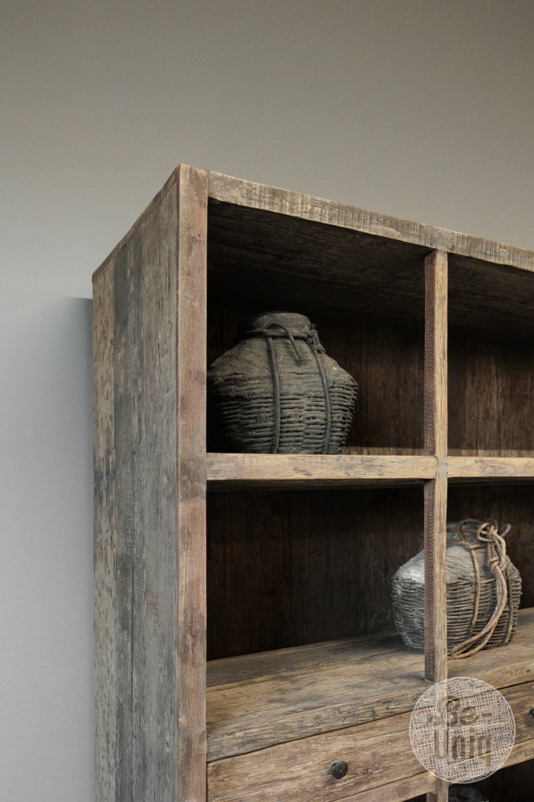 Boekenkast Oud Hout met Lades