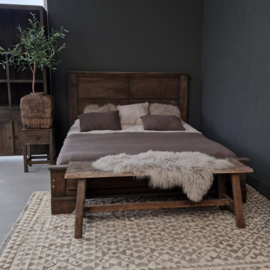 Holzbett Altholz 180x200 cm ''Brit''