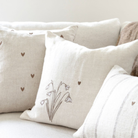 Kussen Naturel met Bruine Hartjes 50x50 cm -Bastion Collections-