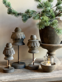 Ornament auf Fuß Small -Aura Peeperkorn-