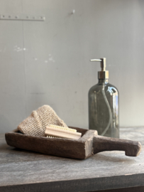Oude Houten Bak -Aura Peeperkorn-